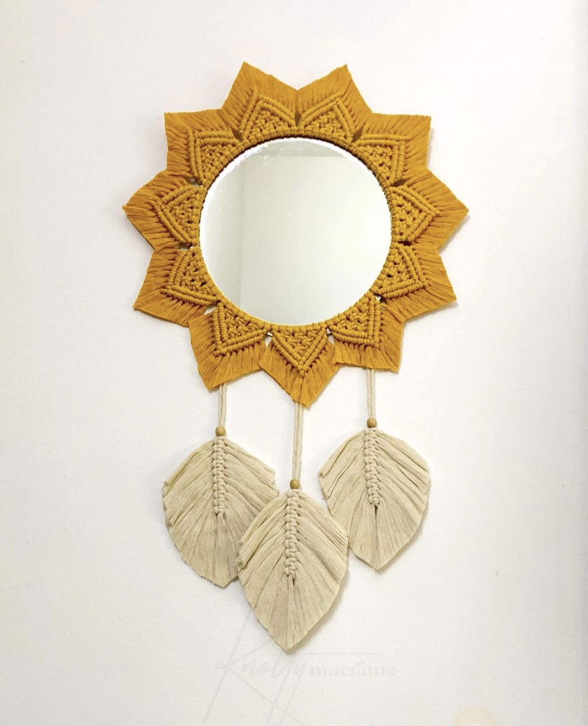 Macrame Mirror Leaf - knotty Macrame