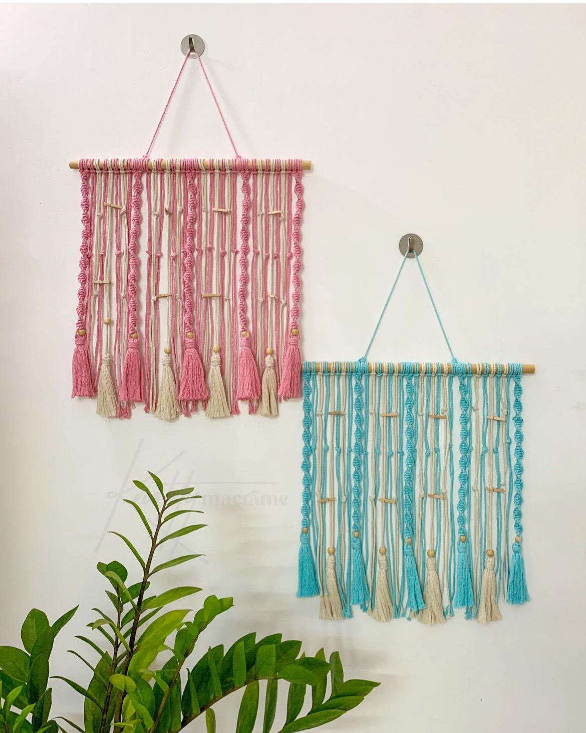 macrame photo hanger-knotty macrame