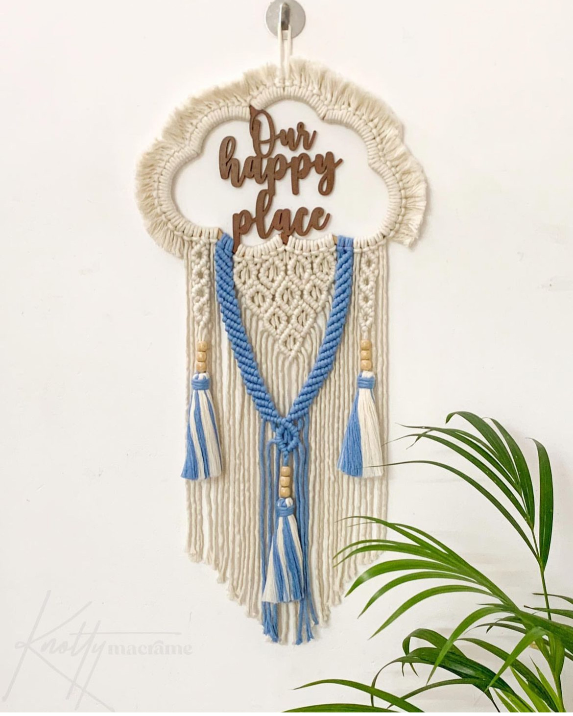 Macrame wall hanging - knotty macrame