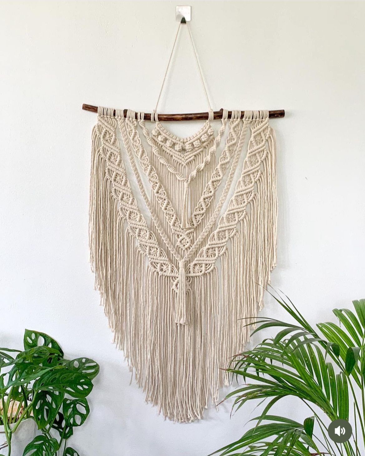 macrame wall haning -knotty macrame